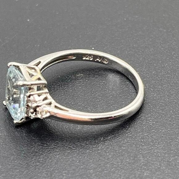 Alwand Vahan Sterling Silver Emerald Cut Aquamarine and CZ 
Wedding RIng Sz 7.25 - Picture 7 of 8